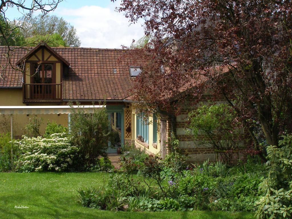Gite Des Hortillonnages Camon  Buitenkant foto